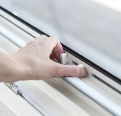 Pollenschutzrollo für Dachfenster BRAAS, Meeth, auf Maß